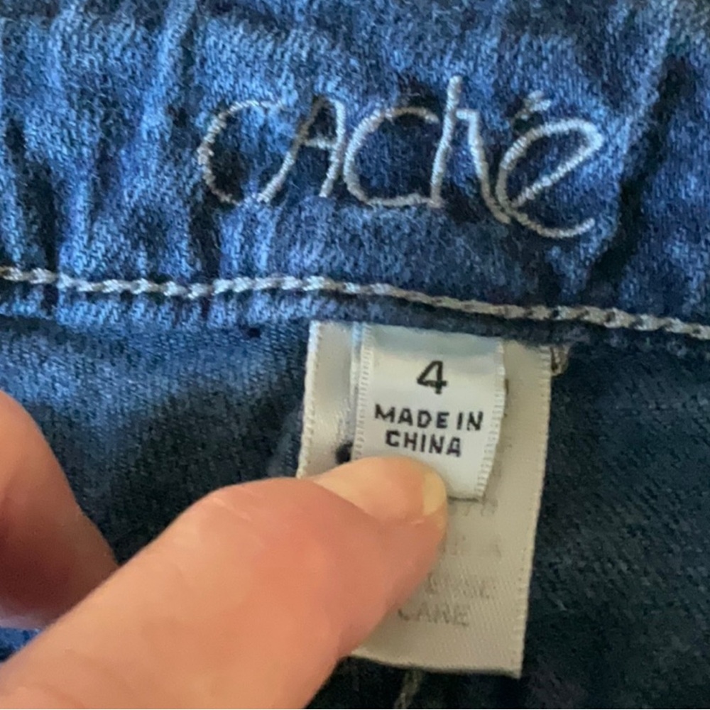 Cache Jeans - Picture 5 of 5